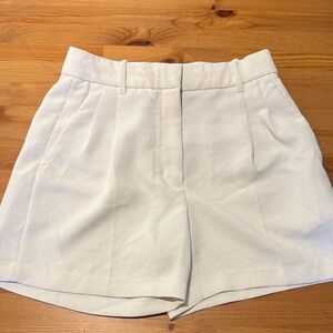 Aritzia white shorts, size 6